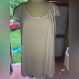 NWT Torrid peach colored athletic top, plus size 1x